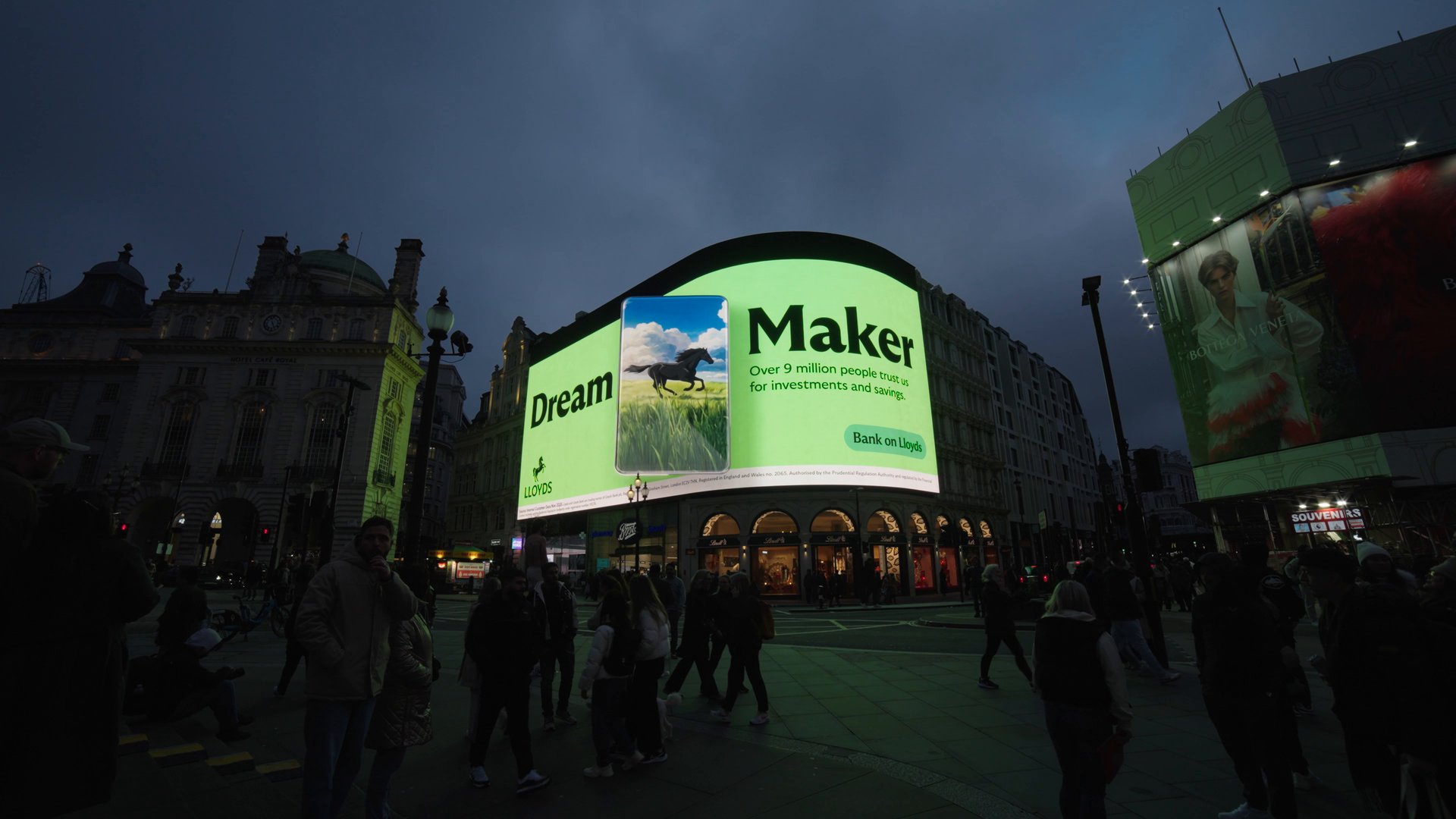 Lloyds | Bank On Lloyds | DOOH